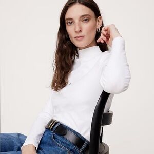 Chico’s Women’s White Long‎ Sleeve Turtleneck Top Size Small